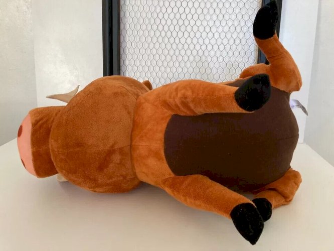 25 ⚜️ Grande Peluche Doudou Le Phacochère Pumba Disney Le Roi Lion Hauteur 40 Cm