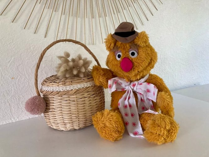 26⚜️ Peluche Doudou Le Muppet Show Fozzie IGEL Jim Henson Hauteur 30 Cm Assis