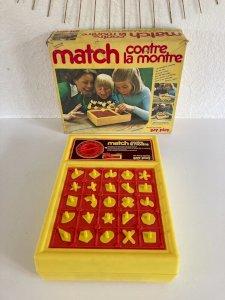 27⚜️ Ancien Jeu De Société Match Contre La Montre Jeu D'action Gay-Play Complet