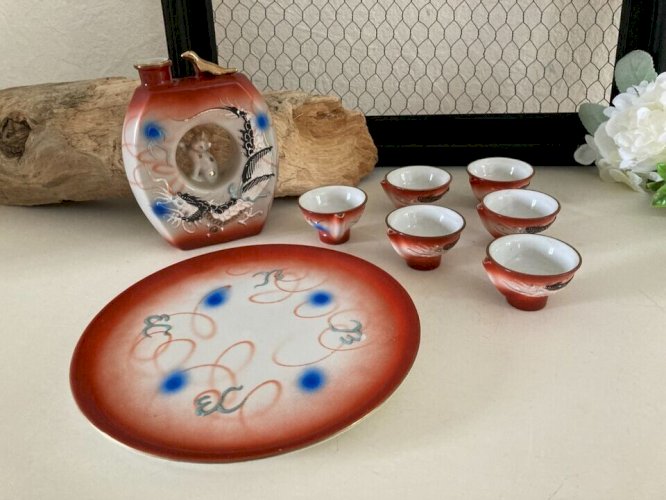 27⚜️ Service Saké Liqueur Japonais Décoré à la Main Chat et Dragon en Porcelaine