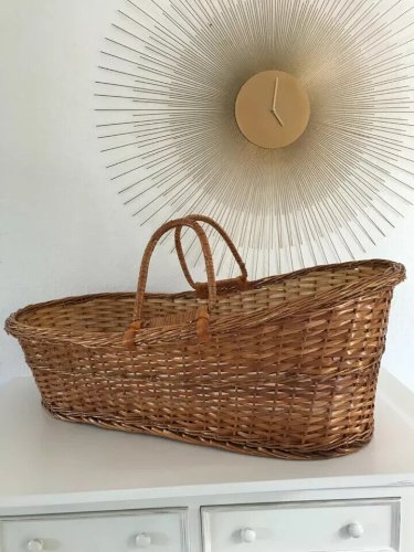 29 ⚜️  Ancien Adorable Couffin Lit Bébé en Rotin et Osier Vintage