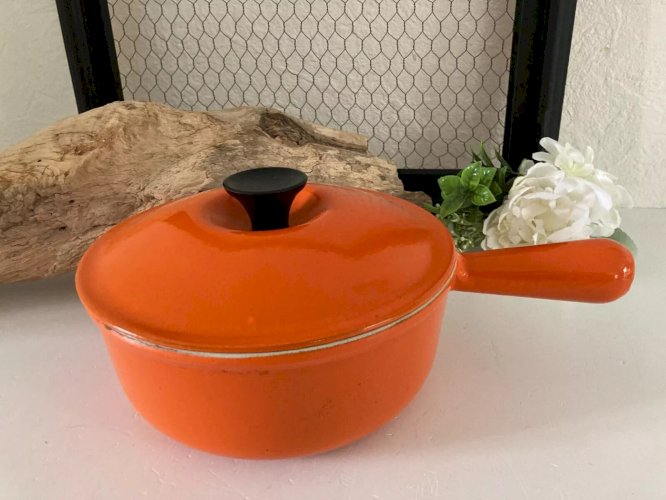 29 ⚜️ Ancienne Casserole Poêle Le Creuset 20 en Fonte Émaillée Orange