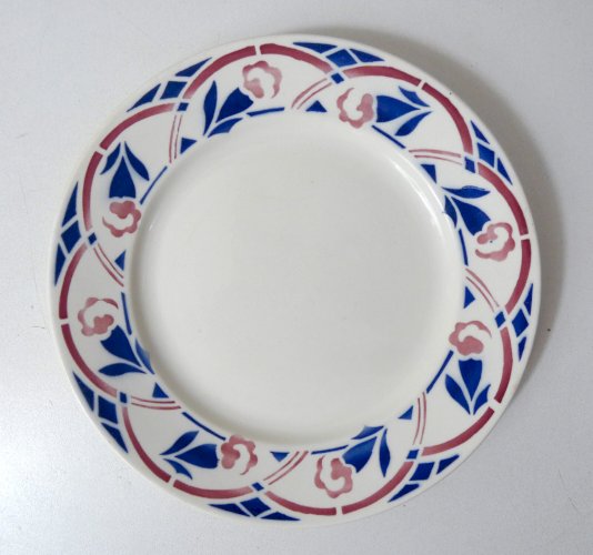 3 anciennes assiettes plates en faïence de Badonviller dépareillées vintage