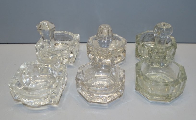 -3 ANCIENNES SALIERES de TABLE VERRE ou CRISTAL COLLECTION DECO TABLE  D
