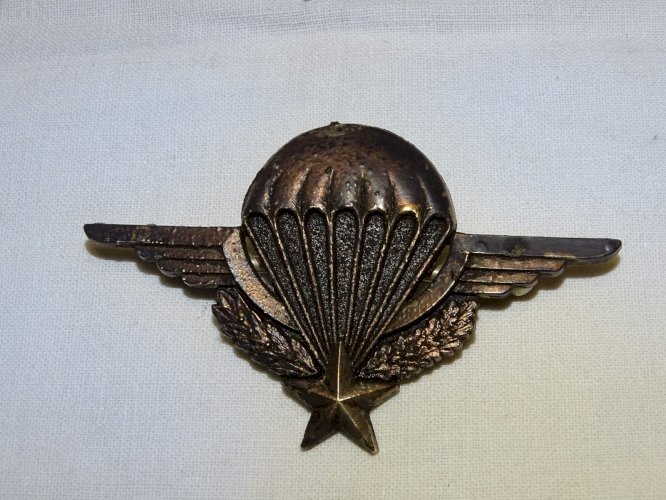 - 3 ANCIENS BREVETS de PARACHUTISTES Français collection MILITARIA MEDAILLES   D