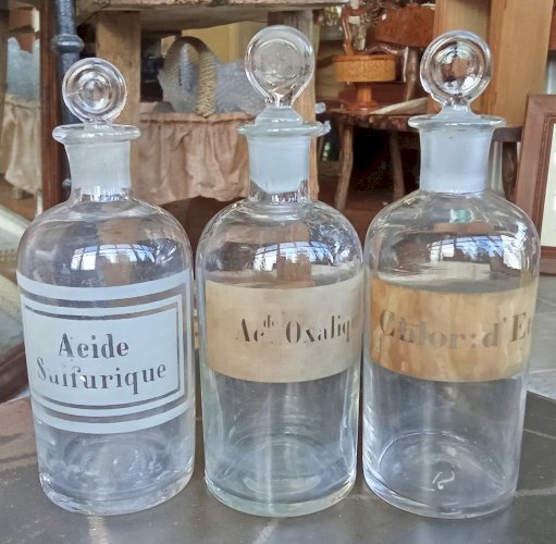 3 Anciens flacons pharmacie apothicaire verre soufflé pharmacy apothecary bottle