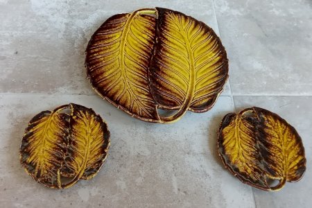 3 Anciens Plateau Dessous De Plat Céramique Barbotine Feuille  Kernadec Paris