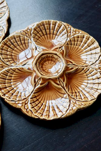 3 assiettes à huîtres vintage Sarreguemines – Barbotine