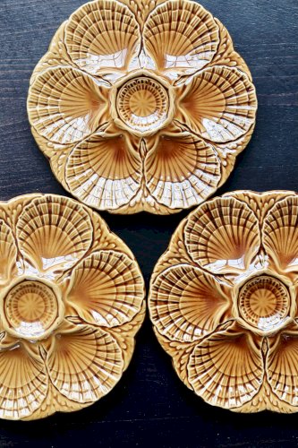 3 assiettes à huîtres vintage Sarreguemines – Barbotine