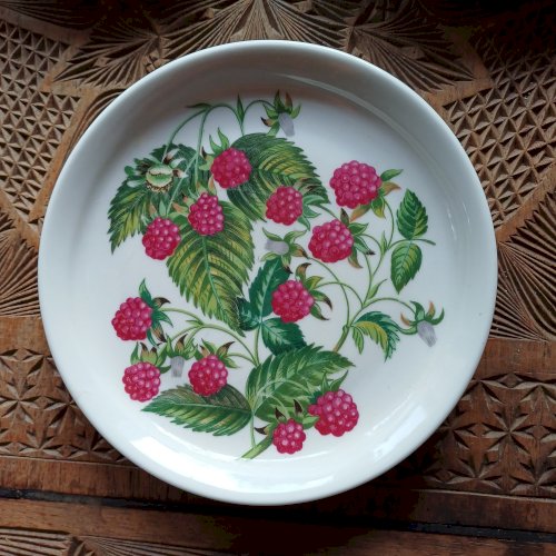 3 assiettes à pain ou autre porcelaine de Paris 