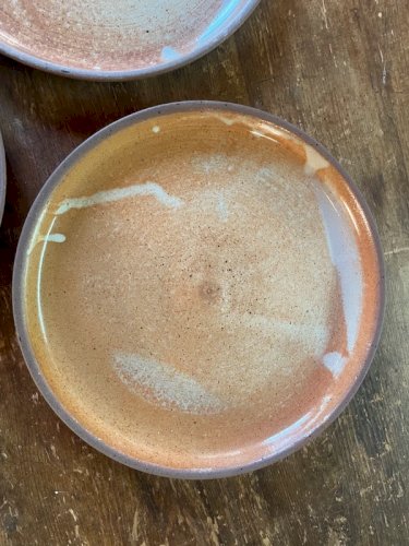 3 assiettes en grès émaillé vintage