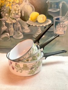 3 vintage "Botanica" pots