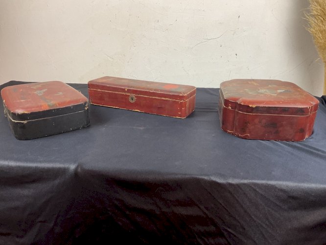 3 Coffrets , boîte en Laque Décor oiseaux …….Japon - XIXème