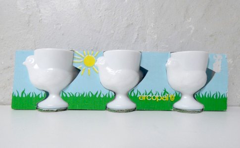 3 vintage white hen Arcopal egg cups