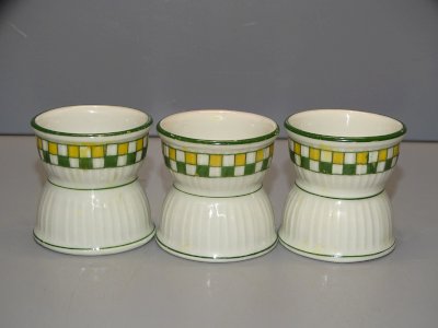 -3 CERAMIC EGG CUPS WITH GREEN AND YELLOW CHECKERED PATTERNS AND GREEN EDGES D
