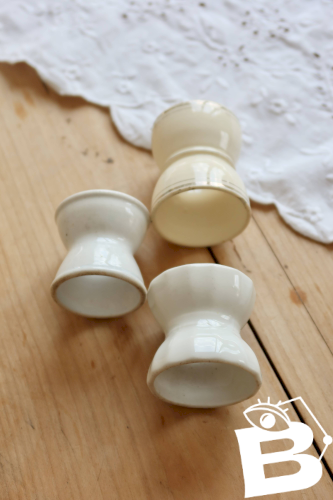 3 coquetiers diabolo vintage dépareillées faïence