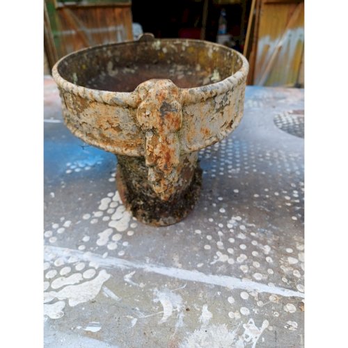 3 Jardinières en Fonte 1900 : Charleville - Mézières