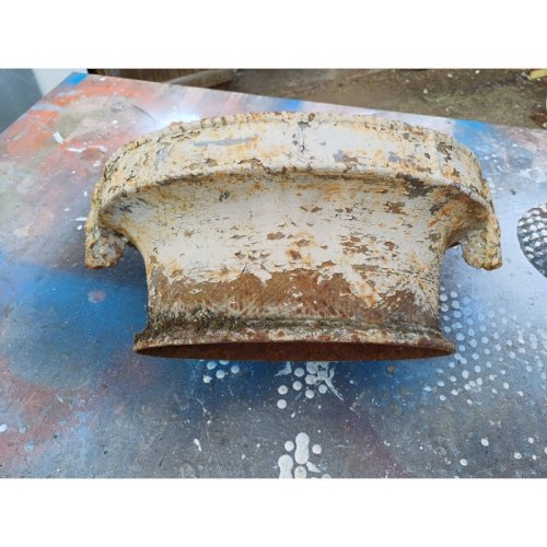 3 Jardinières en Fonte 1900 : Charleville - Mézières