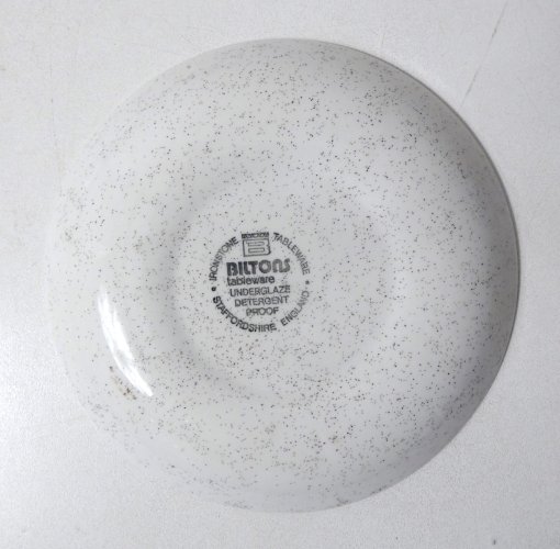 3 petites assiettes STAFFORDSHIRE grès vintage