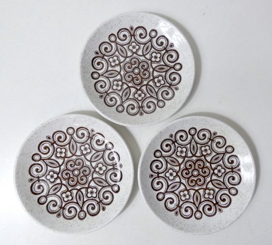 3 petites assiettes STAFFORDSHIRE grès vintage