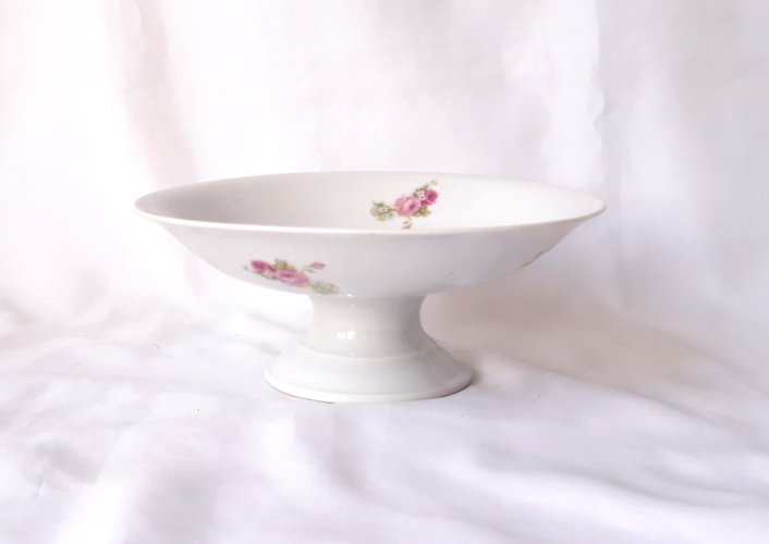 3 plats assortis porcelaine opaque 19ème décor de roses