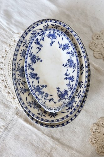 3 plats de service ovales - Service porcelaine Dresden - Motif fleuri