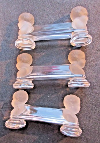3 porte couteaux en cristal de BACCARAT, modèle HOUDON