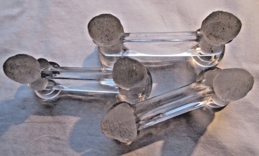 3 porte couteaux en cristal de BACCARAT, modèle HOUDON