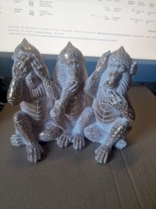 3 Wise Monkeys in resin or other