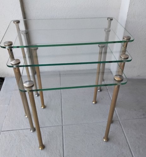3 tables gigognes laiton et verre
