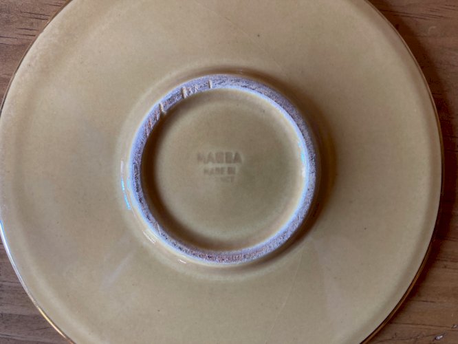 3 tasses à expresso et leurs soucoupes, porcelaine de Limoges, modèle Magdalithe, années 1950