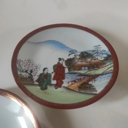 3 tasses à thé anciennes en porcelaine fine Japonaise