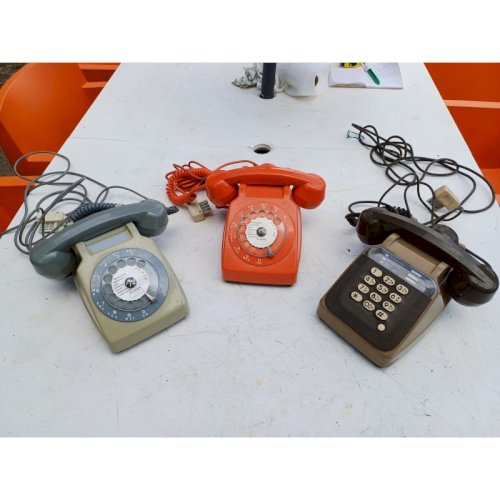 3 Téléphones Vintage des Années 70