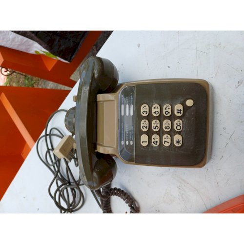 3 Téléphones Vintage des Années 70