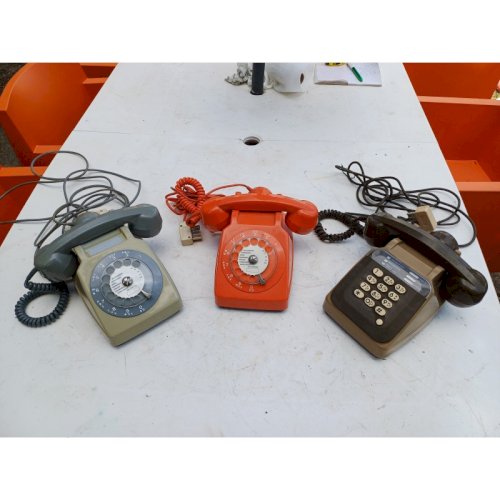 3 Téléphones Vintage des Années 70
