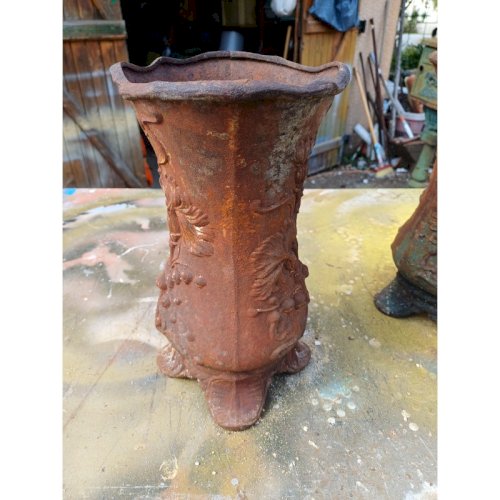 3 Vases en Fonte 1900 Charleville- Méziéres