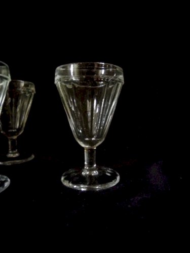 3 verres à pied de bistrot anciens - vins cuits