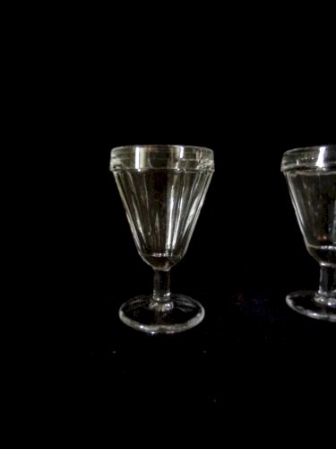 3 verres à pied de bistrot anciens - vins cuits