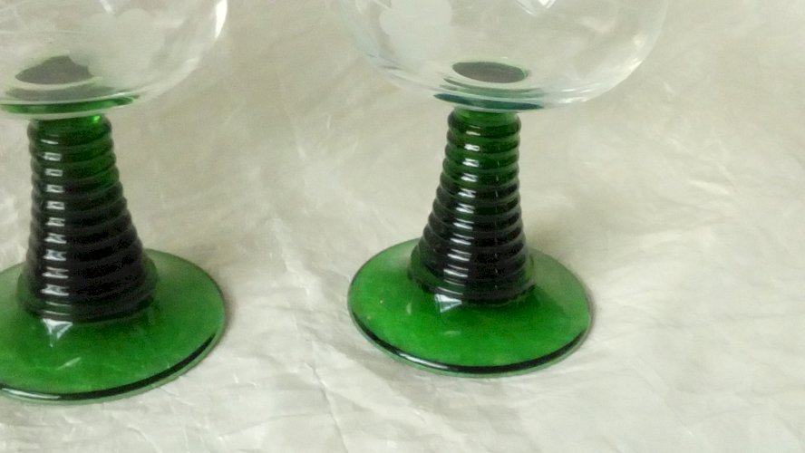 3 VERRES A VIN BLANC ALSACE DECOR GRAVE GRAPPE DE RAISIN LUMINARC FRANCE*