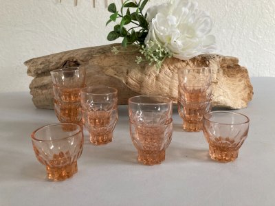 325⚜️ Set of 12 Small Glass Liqueur Glasses in Pink Glass Height 4 cm