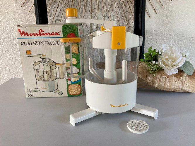 325⚜️ Ancien Ustensile de Cuisine Moulinex Mouli-Pâtes Fraiches Vintage