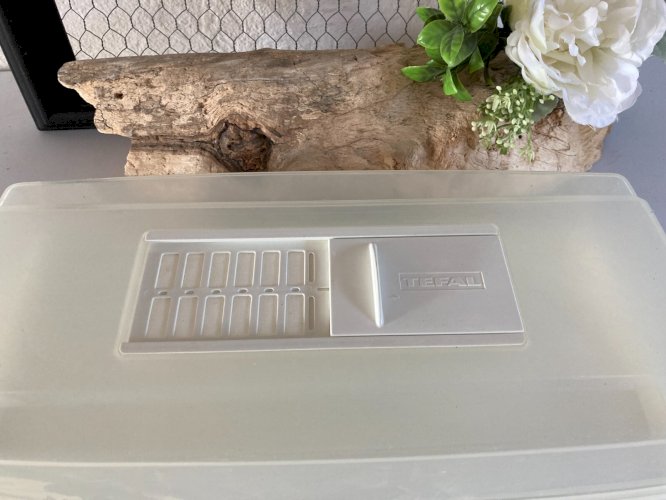 325⚜️ Cloche Plateau à Fromages, Cave à Fromage Tefal en Plastique Blanc