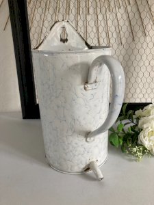 325⚜️ Décoration Ancien Pot De Lavement Mural en Tôle Émaillée Vintage