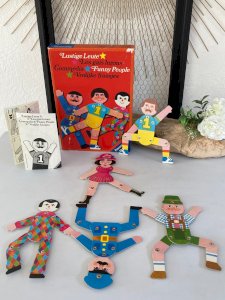 325⚜️Old Press Button Game The Gais Lurons Commedia Ravensburger Complete