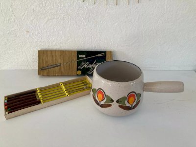4 ⚜️ Ancienne Casserole Poêlon Caquelon Fondue + 6 Fourchettes à Fondue Vintage
