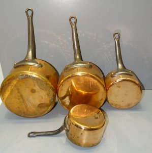 - 4 ANTIQUE COPPER POTS A. SIMON PROFESSIONAL QUALITY ATTIC JUICE D