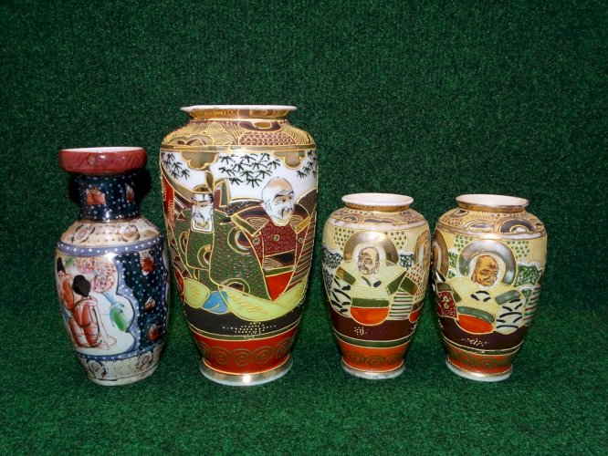 -4 ANCIENS VASES PORCELAINE SATSUMA JAPON  COLLECTION DECO VITRINE   D