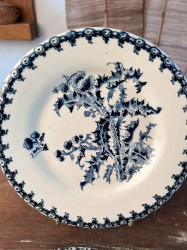 4 assiettes à dessert Gien 1878 modèle Chardons