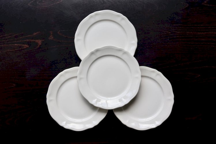 4 assiettes à dessert vintage faïence ivoire Moulin des Loups - Marli chant