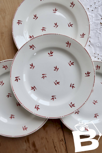 4 assiettes à dessert vintage faïence motifs rouge